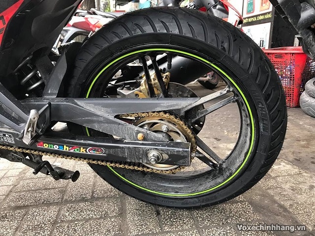 Chọn thay vỏ xe michelin cho exciter size bao nhiêu là phù hợp - 1