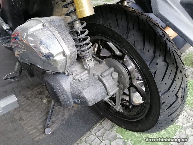 Yamaha nvx nên xài lốp xe nào giá bao nhiêu tiền - 3