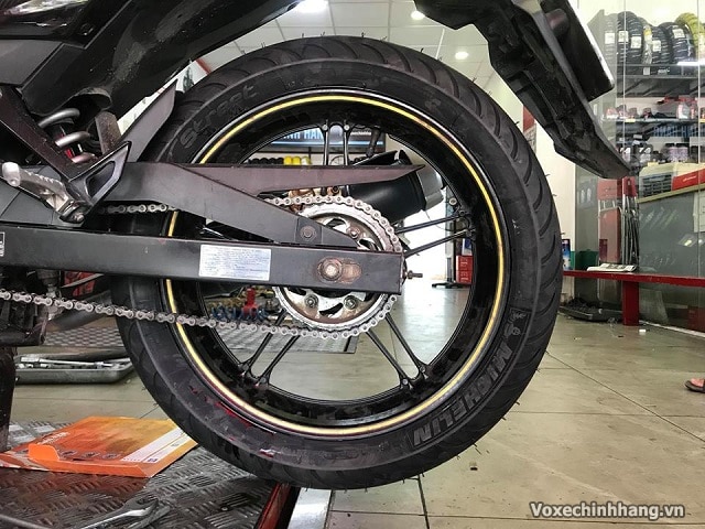 Lốp michelin 140 cho exciter 150 giá bao nhiêu tiền - 2
