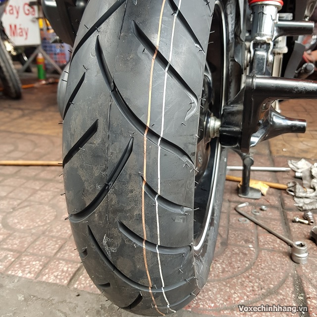 Nên thay vỏ dunlop cho nvx loại nào tốt giá bao nhiêu - 2