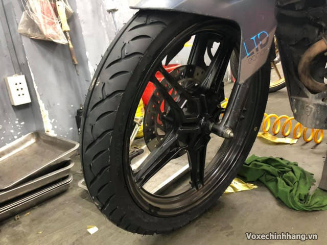 Thay vỏ dunlop cho exciter 155 loại nào tốt giá bao nhiêu - 3