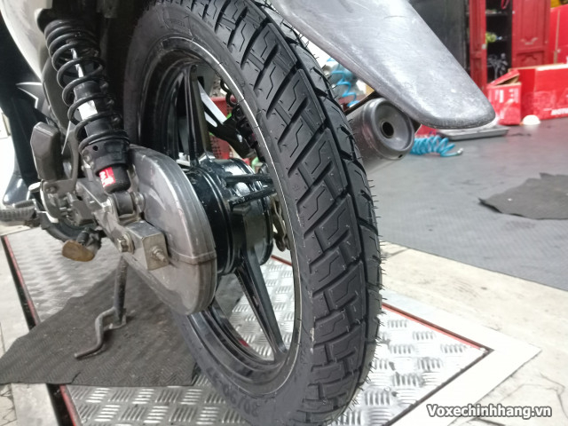 Lốp xe jupiter finn là lốp gì có ruột không giá bao nhiêu - 9