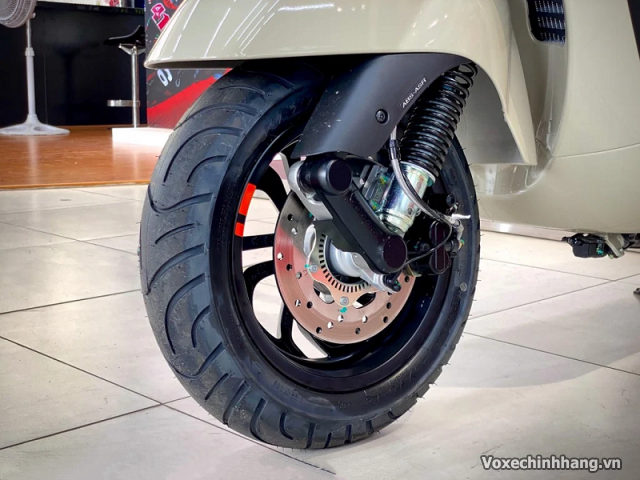 Thông số vỏ xe vespa gtv bao nhiêu thay lốp nào phù hợp - 3