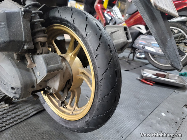 Vario 150 thay lốp michelin pilot moto gp có bám đường tốt không - 3