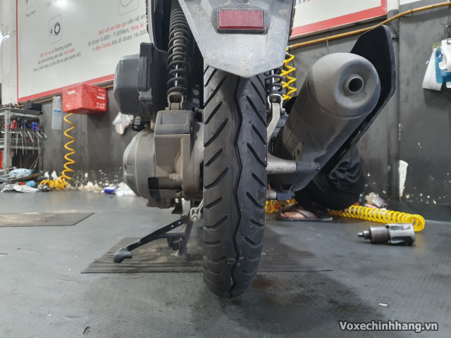 Air blade 125 thay vỏ dunlop d115 bám đường tốt không giá bao nhiêu - 3