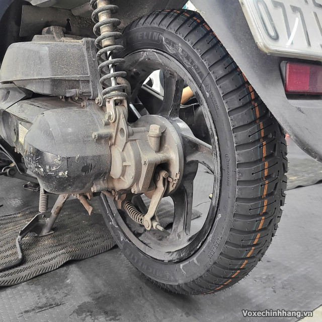 Thay vỏ xe janus loại nào tốt nhất giá lốp janus bao nhiêu - 4