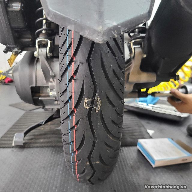 Thay vỏ dunlop scoot smart 2 cho nvx có bám đường tốt không - 3