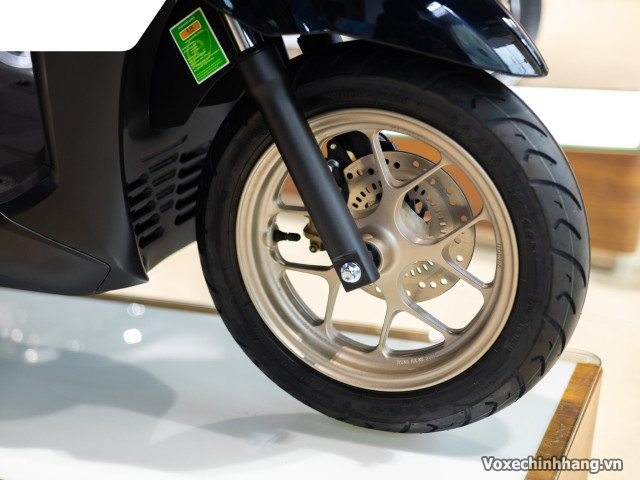 Thay vỏ xe lead giá bao nhiêu tiền loại nào tốt - 2