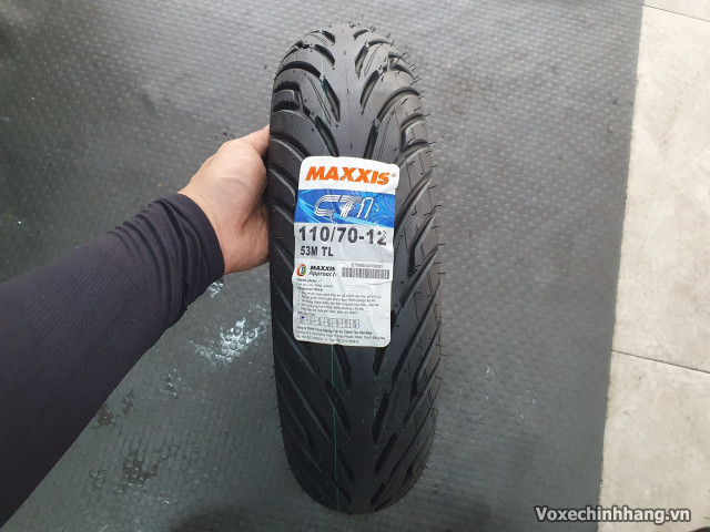 Thay lốp maxxis ct1 cho vespa sprint có bám đường tốt không - 2