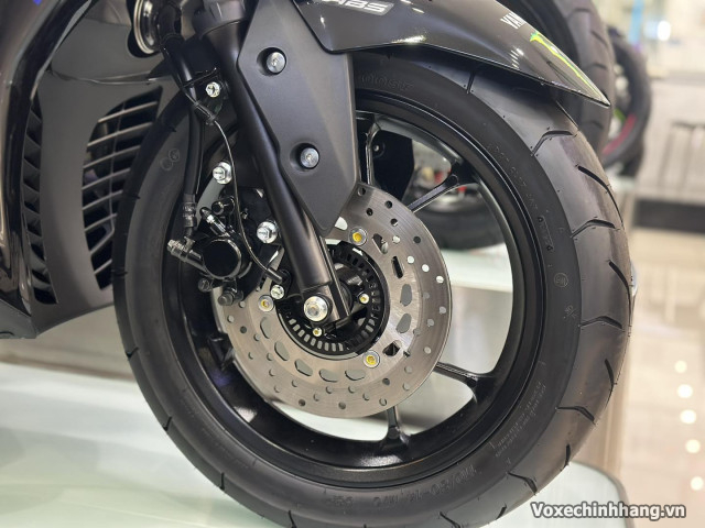 Thay vỏ xe nvx giá bao nhiêu tiền loại nào tốt - 2