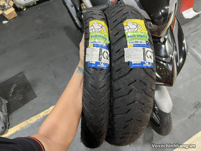 Thay vỏ xe exciter 155 giá bao nhiêu tiền loại nào tốt - 2