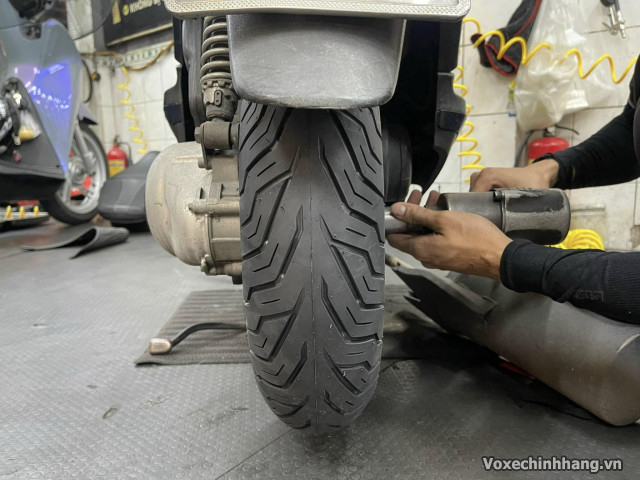 Thay vỏ xe vespa sprint giá bao nhiêu tiền loại nào tốt - 7