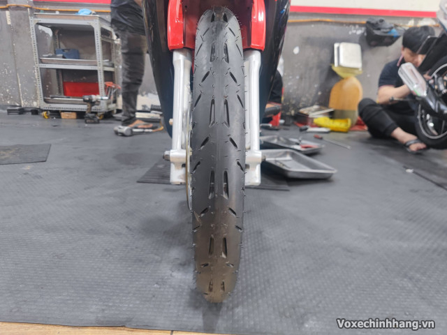 Vỏ xe michelin pilot moto gp 7090-17 - 1