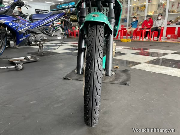 Vỏ xe michelin pilot street 2 sản xuất ở đâu có bám đường tốt không - 3