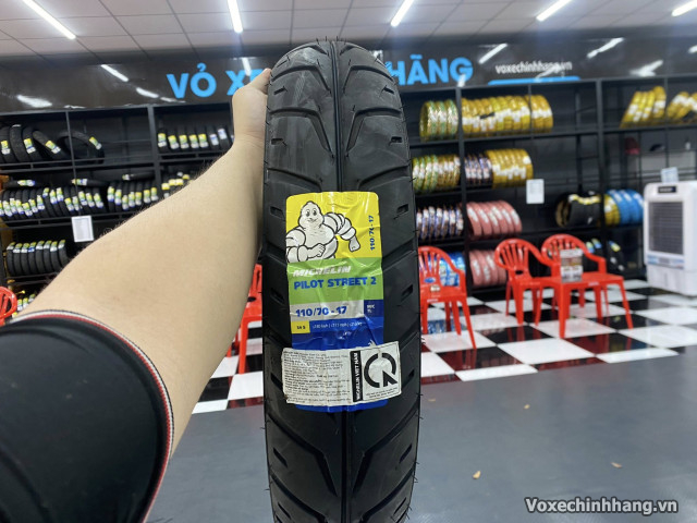 Vỏ xe michelin pilot street 2 sản xuất ở đâu có bám đường tốt không - 2