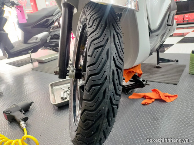 Vỏ xe michelin cty grip 2 sản xuất ở đâu có bám đường tốt không - 5