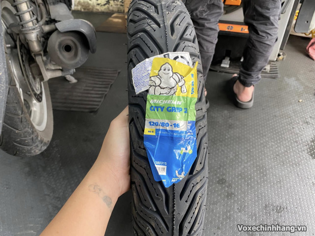 Vỏ xe michelin cty grip 2 sản xuất ở đâu có bám đường tốt không - 2
