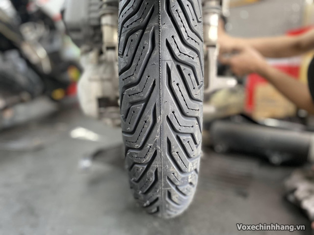 Vỏ xe michelin cty grip 2 sản xuất ở đâu có bám đường tốt không - 3