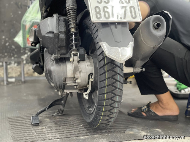 Vỏ xe michelin anakee street sản xuất ở đâu có bám đường tốt không - 6