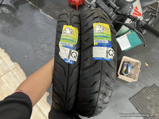 Vỏ xe michelin pilot street 2 14070-17 - 1