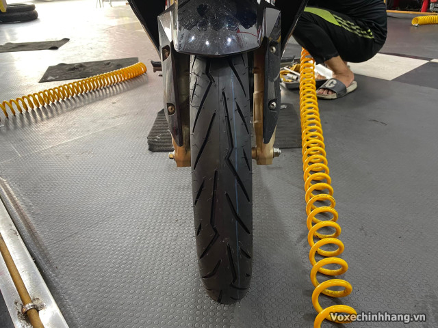 Vỏ xe pirelli diablo rosso sport 9080-17 - 2