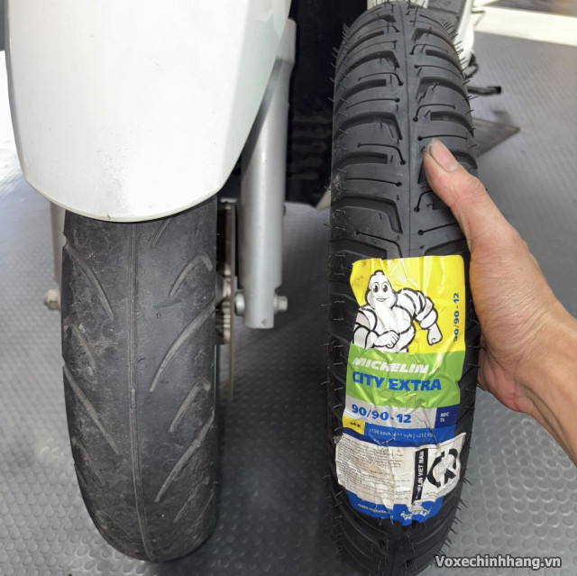 Thông số vỏ xe điện datbike era e1 e2 size bao nhiêu - 4