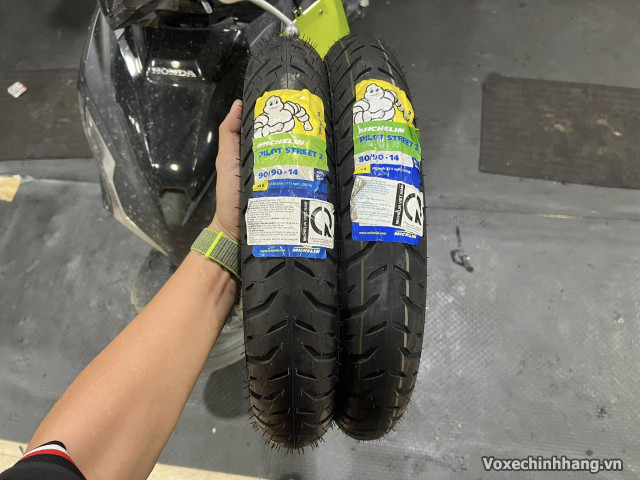 Vỏ chống trượt cho xe air blade 125 đi mùa mưa an toàn - 4