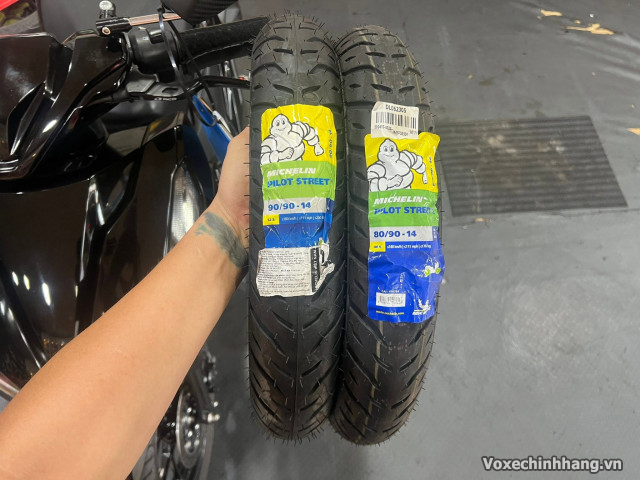 Vỏ chống trượt cho xe vario 125 đi mùa mưa an toàn - 4