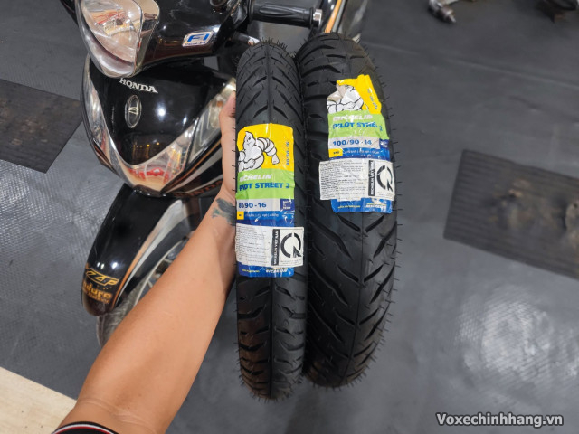 Vỏ chống trượt cho xe sh mode đi mùa mưa an toàn - 3