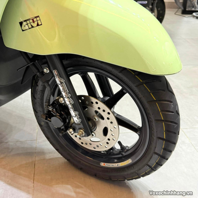 Vỏ chống trượt cho xe fazzio 125 hybrid đi an toàn trong mùa mưa đến - 2