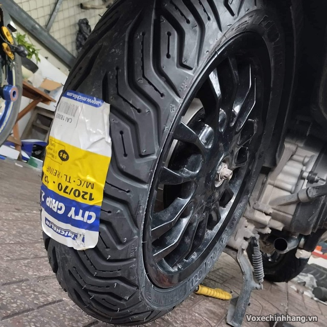 Vỏ xe Michelin City Grip 2 120/70-12