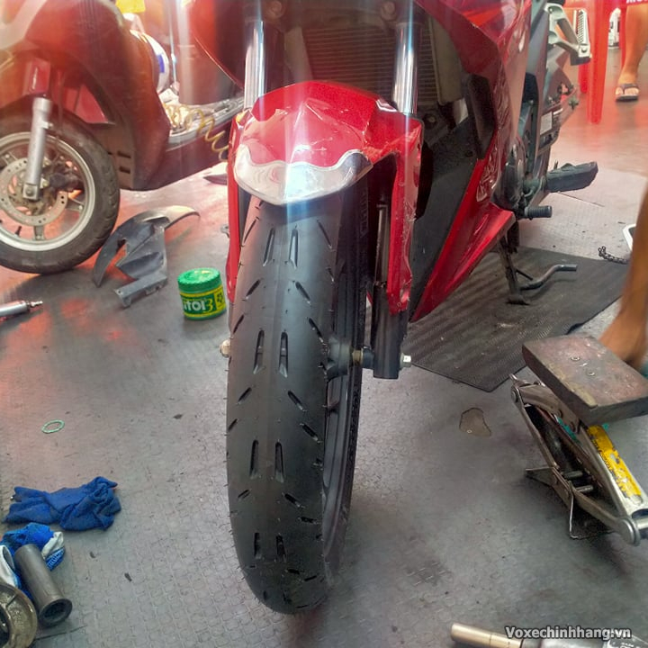 Vỏ Michelin Pilot Moto GP 90/80-17