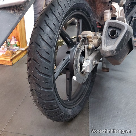 Vỏ Michelin Pilot Street 2 100/80-17