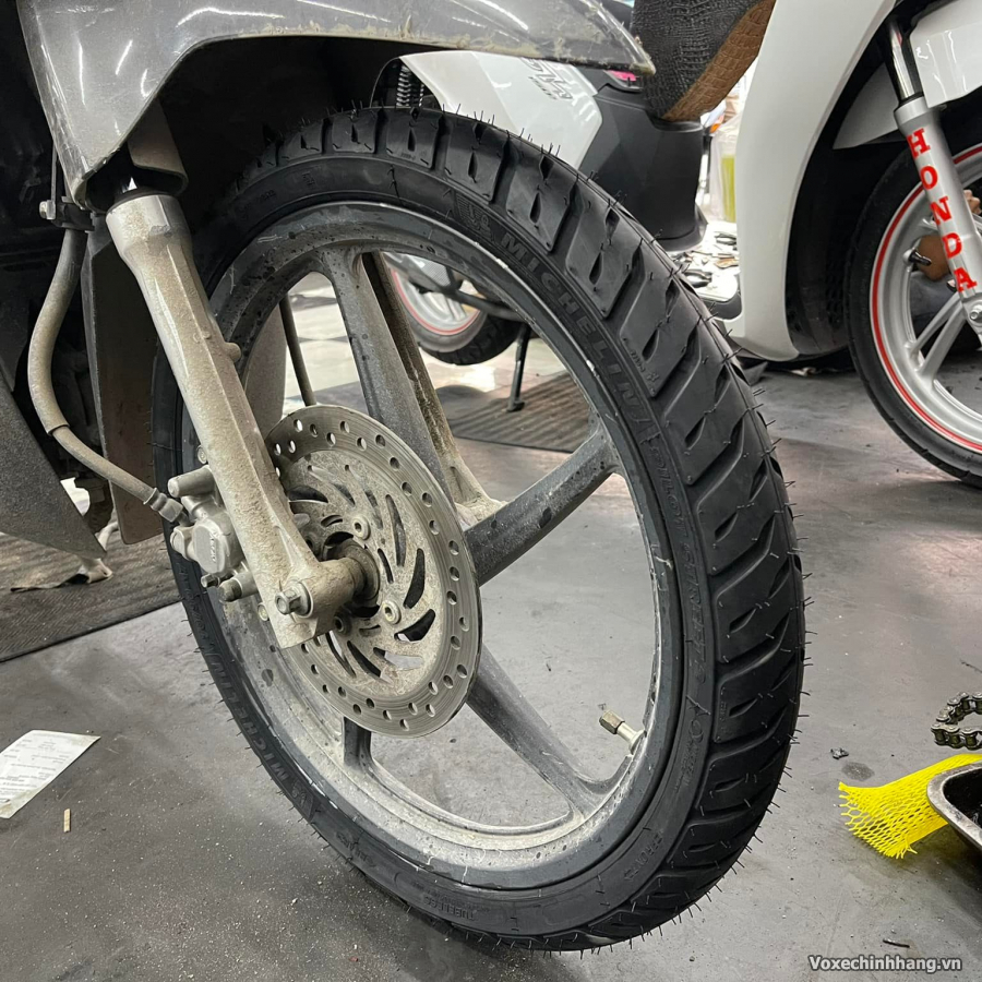 Vỏ Michelin Pilot Street 2 70/90-17