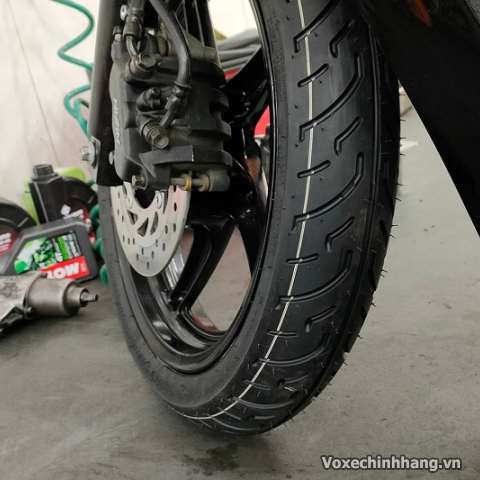 Cặp vỏ Dunlop D451 Slovenia theo xe SH Ý
