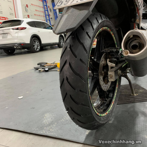 Vỏ xe Dunlop 130/70-17 D102A