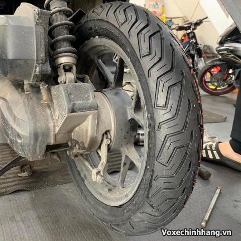 Vỏ xe Champion SHR79 100/80-14