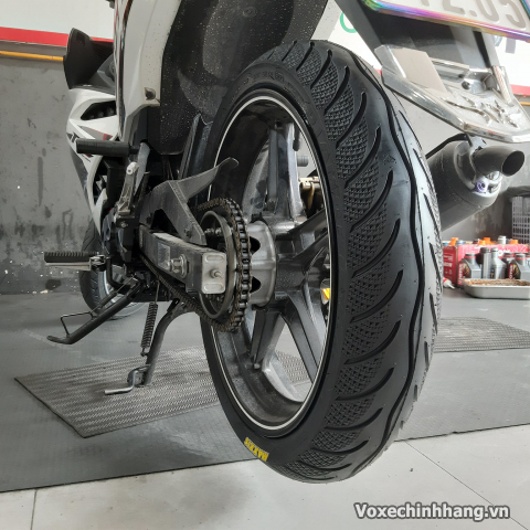 Vỏ xe Maxxis 110/70-17 3D gai kim cương