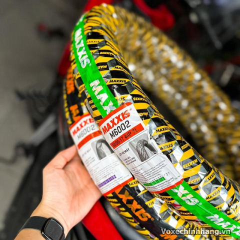 Vỏ xe Maxxis 80/90-17 gai M6002