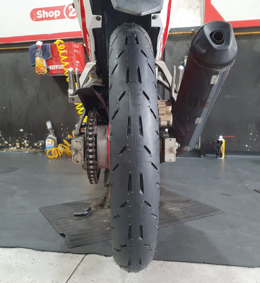 Vỏ xe Michelin Pilot Moto GP 80/90-17