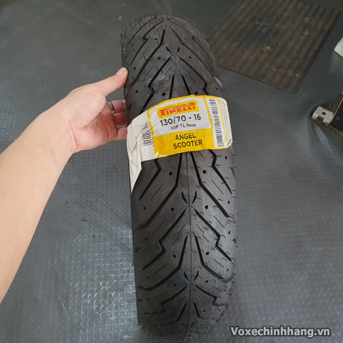 Vỏ xe Pirelli 130/70-16 Angel Scooter
