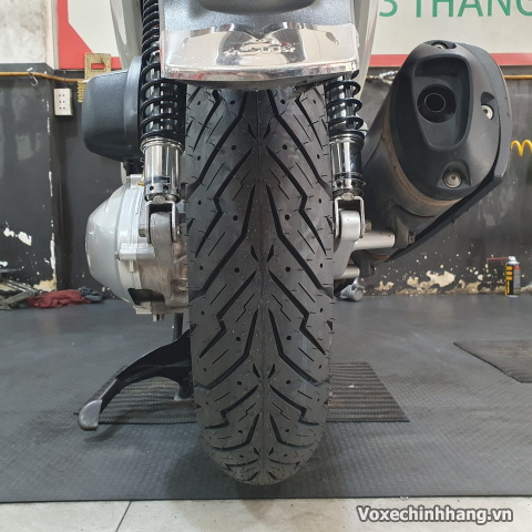 Vỏ xe Pirelli 130/70-16 Angel Scooter