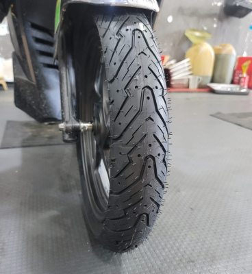 Vỏ xe Pirelli 90/80-14 Angel Scooter