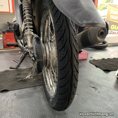 Vỏ có ruột Maxxis 2.75-17 gai kim cương 3D