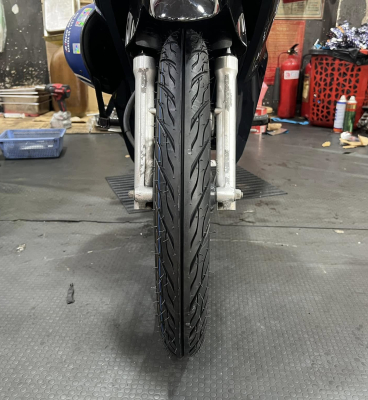Vỏ có ruột Maxxis 70/90-17 gai xương cá