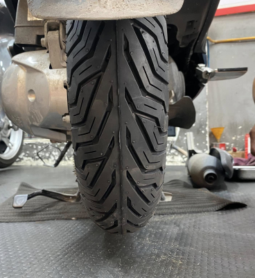 Vỏ xe Deli 110/70-12 Urban Grip
