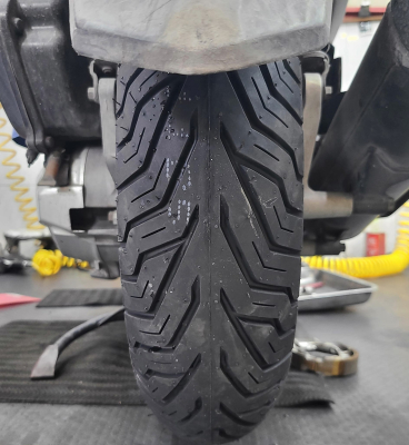 Vỏ xe Deli 110/80-14 Urban Grip