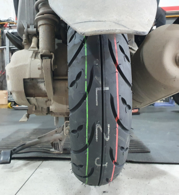 Vỏ xe Dunlop 100/90-10 D307