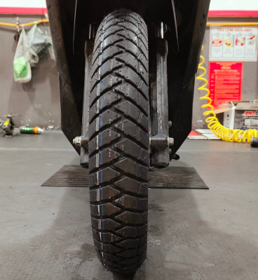 Vỏ xe Michelin Anakee Street 80/90-14