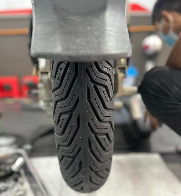 Vỏ xe Michelin City Grip 2 110/80-14